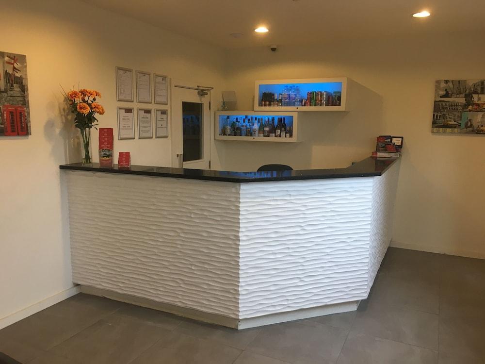 Stockwood Hotel - Luton Airport Luaran gambar