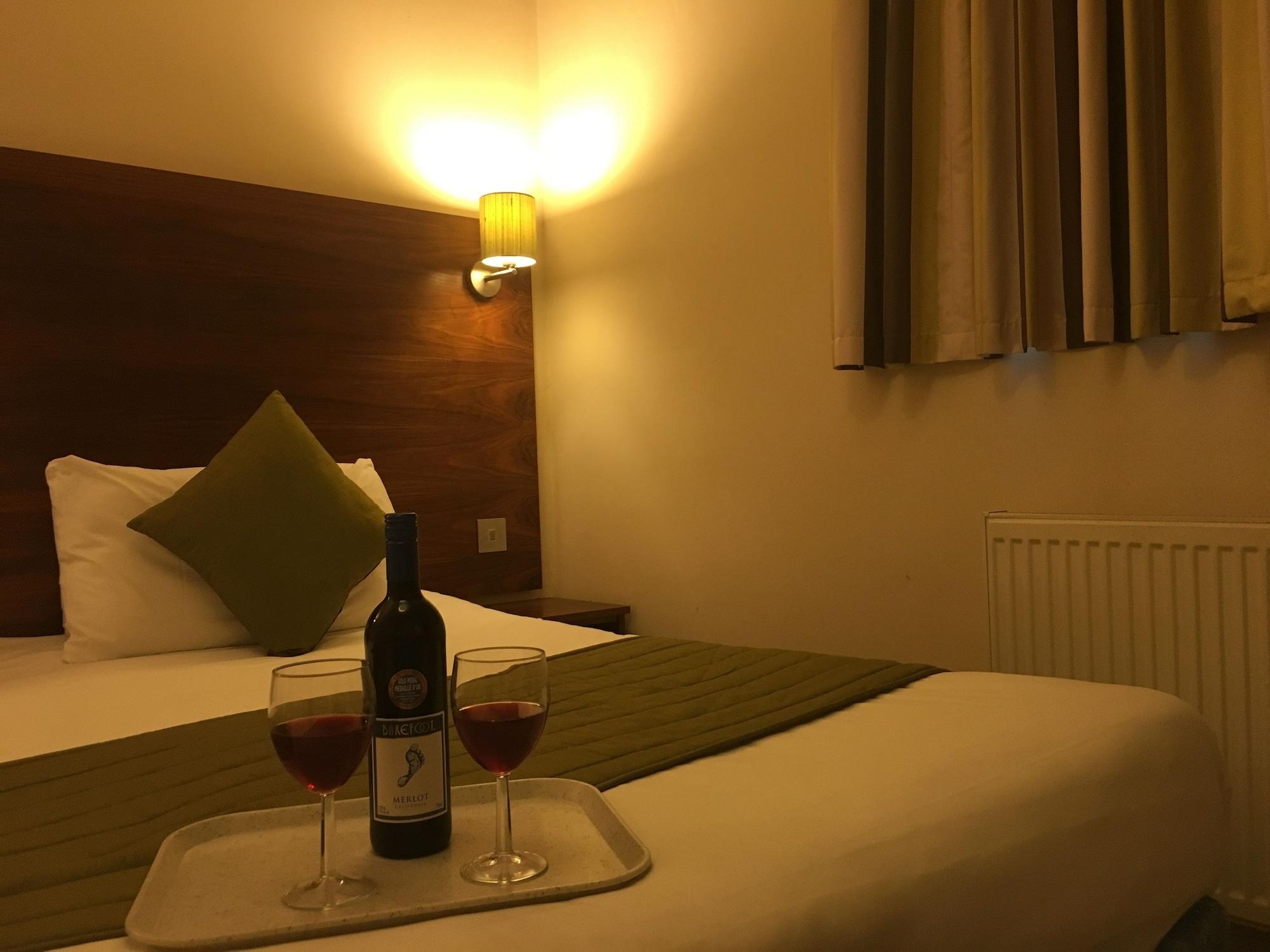 Stockwood Hotel - Luton Airport Luaran gambar